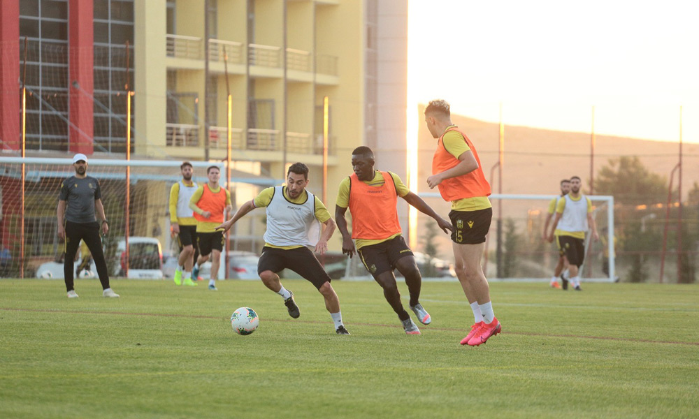 Kaplanlar Fenerbahçe mesaisinde