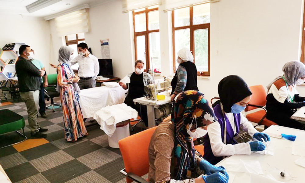 Aydın: 5 bin maske üretildi