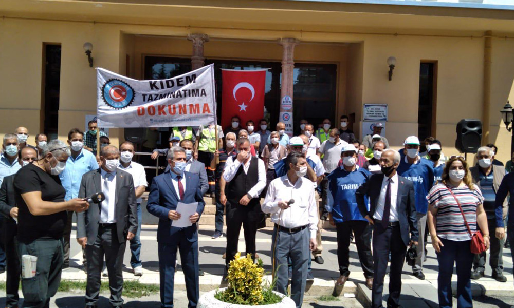 İşçiler 'Kıdem tazminatına dokunma' diyor!