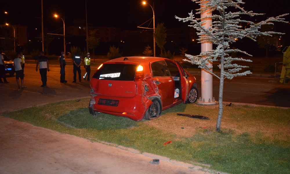 Çöşnük Kavşağında kaza!