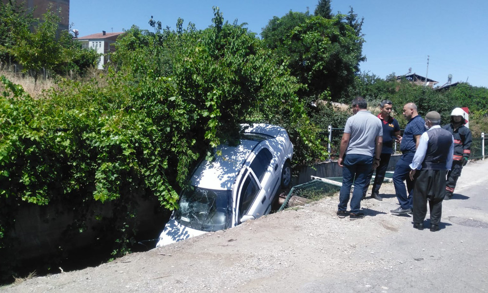 Derme Sulama Kanalına 'YİNE' araç uçtu!