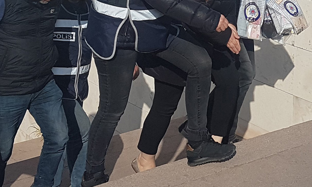 Dolandırıcıların yeni yöntemi eskort siteleri!