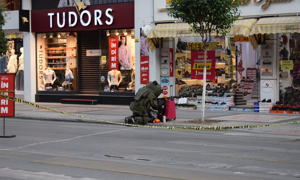 Şüpheli valiz polisi alarma geçirdi!