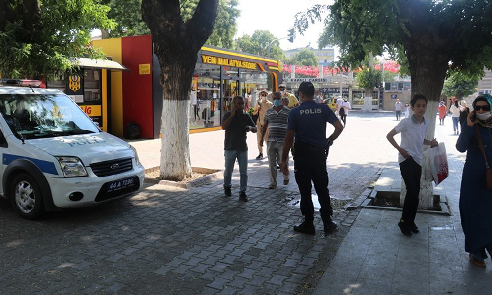 Maskesiz gezenlere ceza!