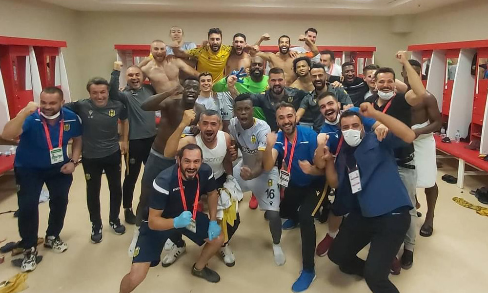 9 futbolcunun sözleşmesi sona erdi