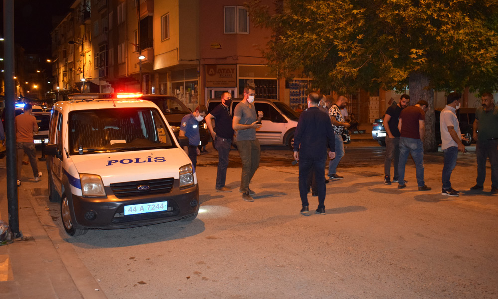 Taksi durağına silahlı saldırı!