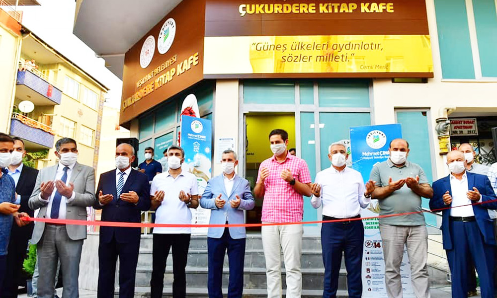 Kitapseverlerin hizmetinde!