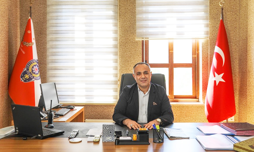 “Düşünce başın dara, Erol Boyraz’ı ara'