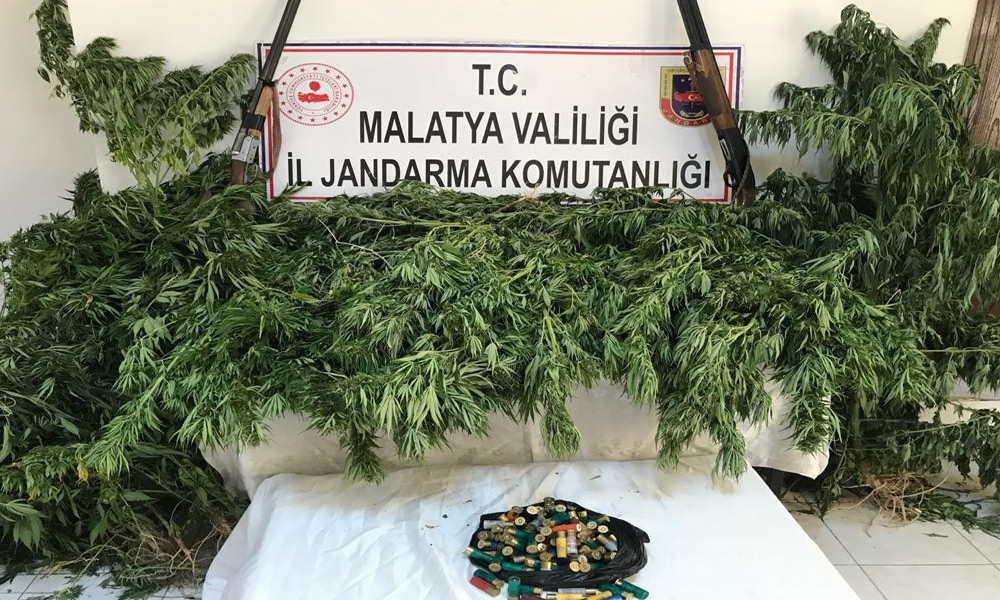 2 kaçakçı gözaltında!