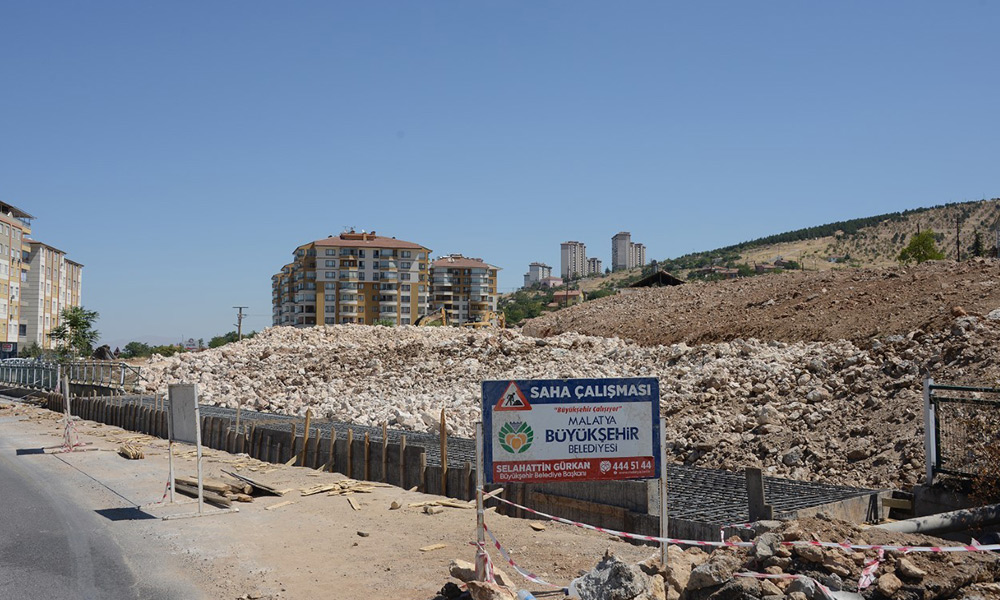 Otomobillerin uçtuğu kanal kapatılıyor!