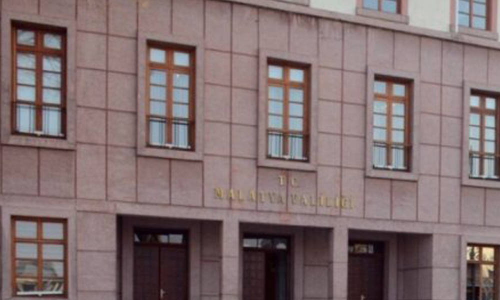 Bir mahallede karantina kaldırıldı!