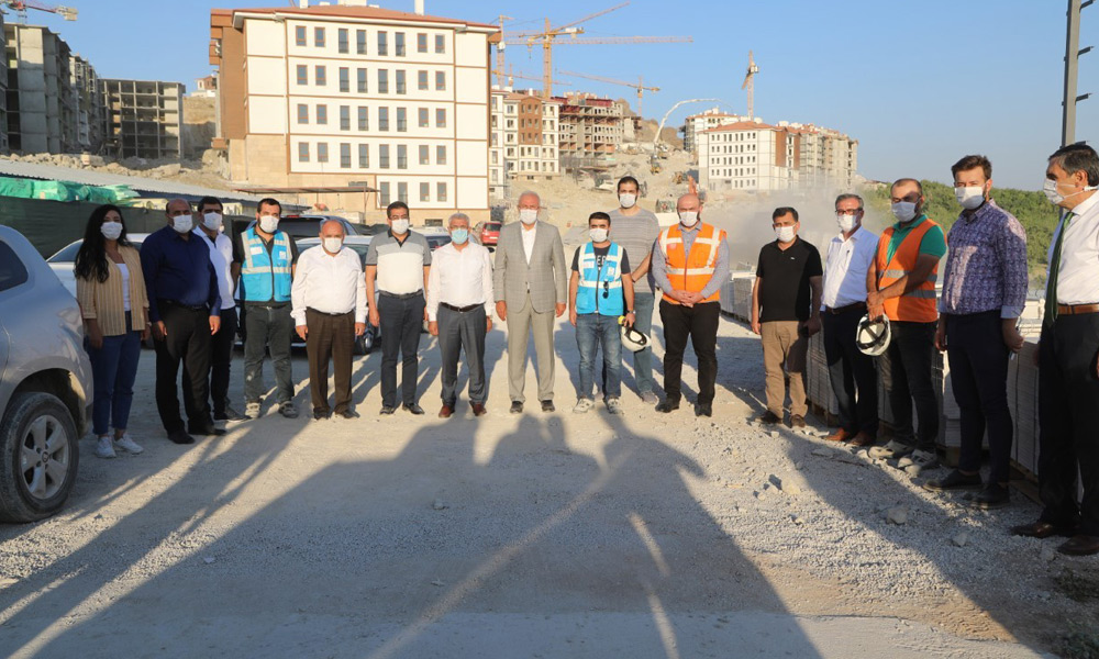 Deprem konutları 200 gün içinde hazır!