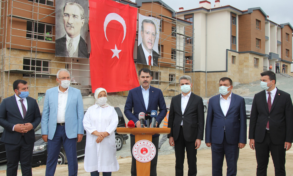 Bakan Kurum: 'Konutlar yıl sonuna kadar teslim edilmiş olacak'