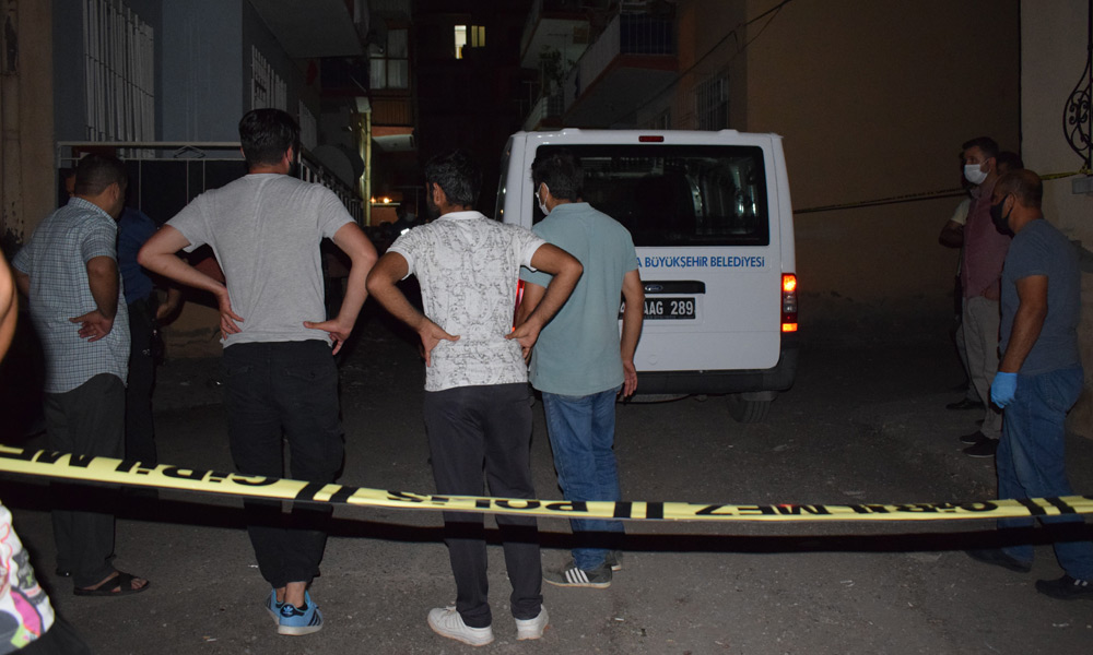 24 yaşındaki genç kendini vurdu!