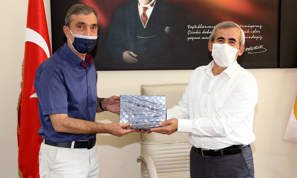 4 fakültenin dekanı değişti!