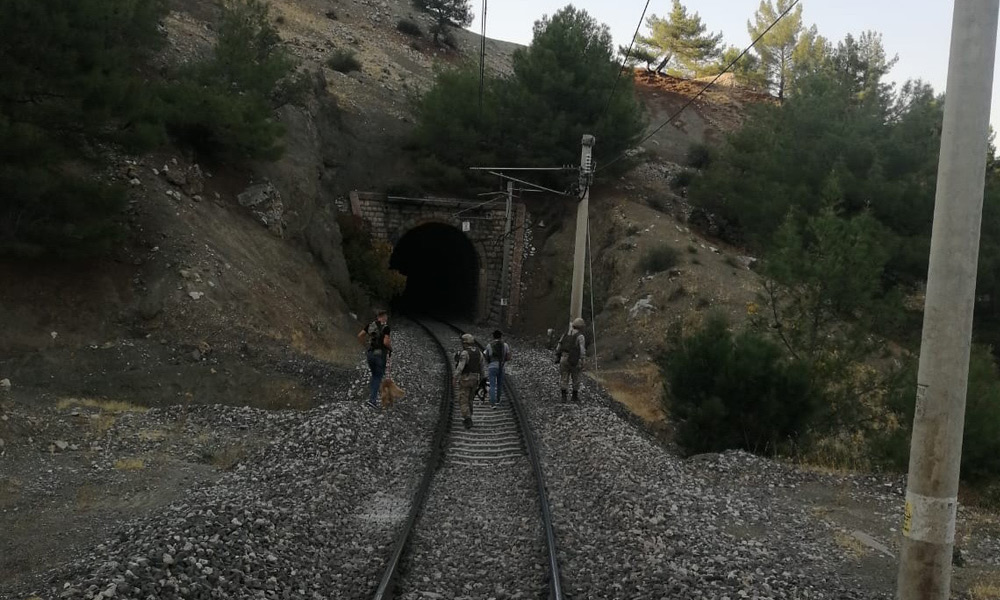Demiryolunda bomba paniği!
