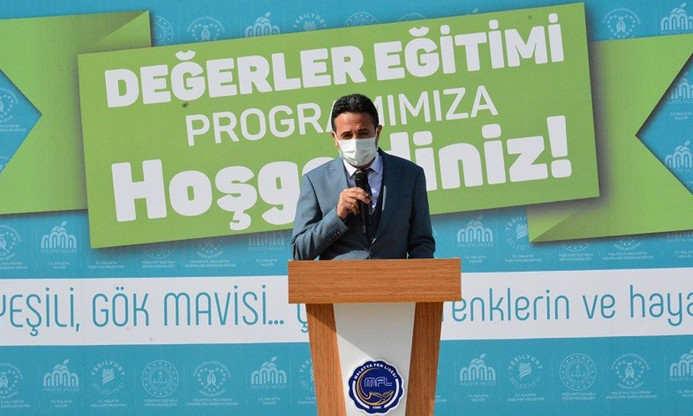Kanbay: Yaşanır bir gelecek bırakmak için çalışacağız