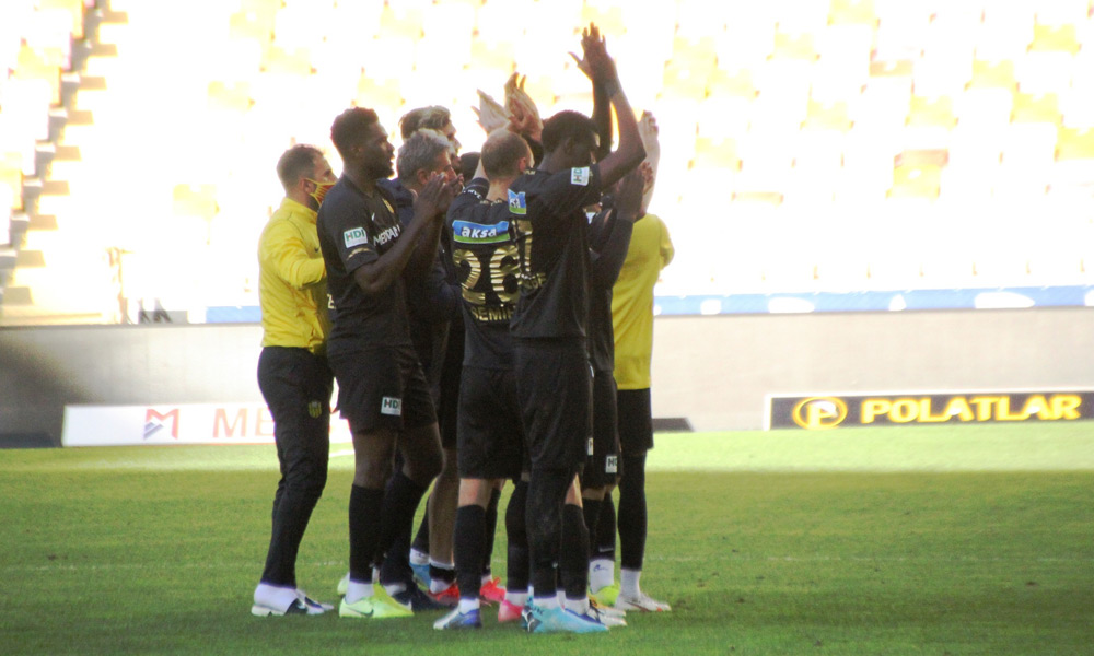 Kaplanlar 11 puanla 9. sırada!