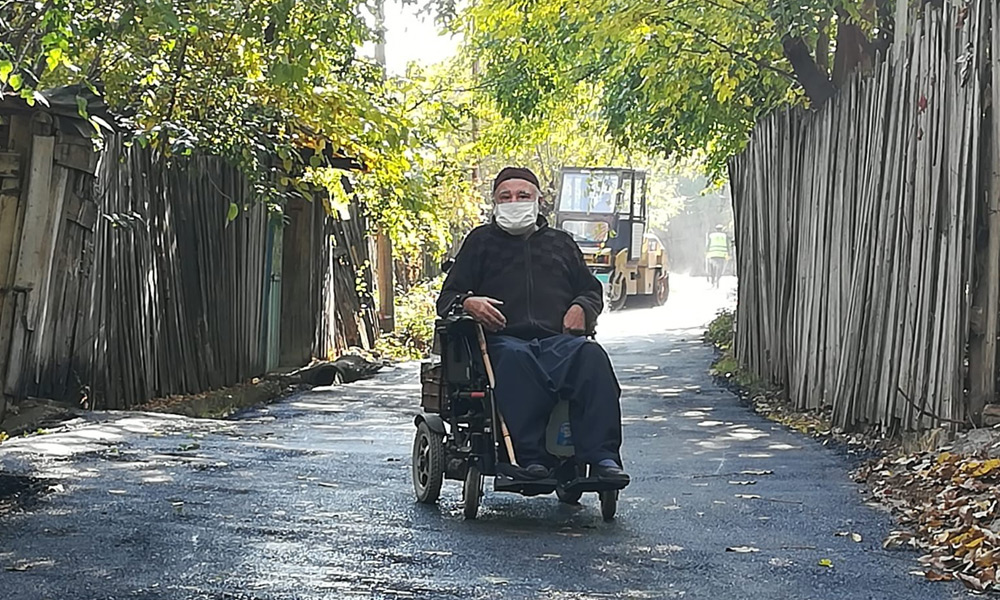 Şehit babası isteyince asfalt gitti