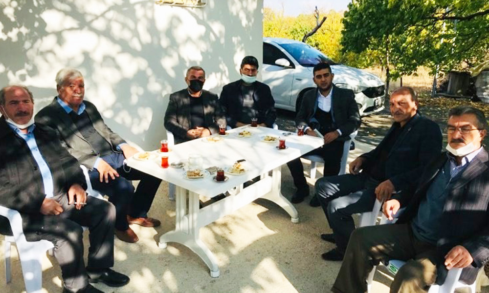 Karadaş: Hizmetkar olmaya geldik
