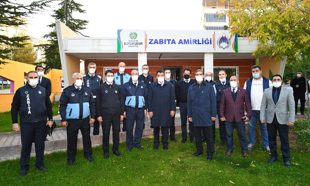 Başkan, sahadakileri kutladı!
