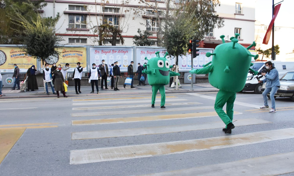 Korona, Malatya sokaklarını gezdi!