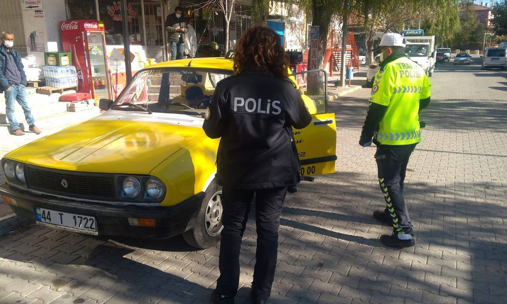 Aranan şahıslar yakalandı