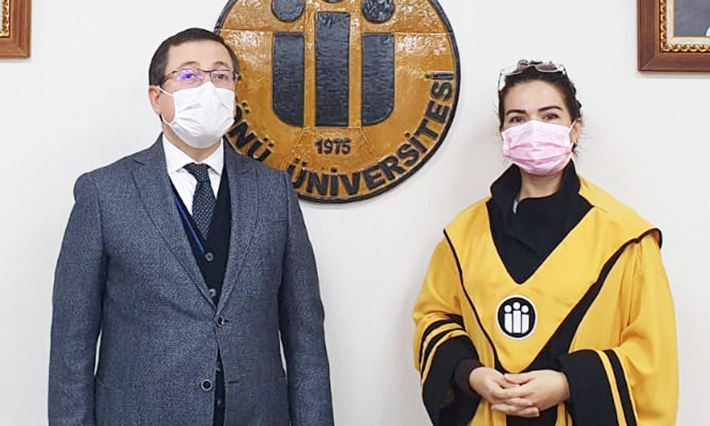 O, Fakültenin Tek Kadın Profesör Öğretim Üyesi!