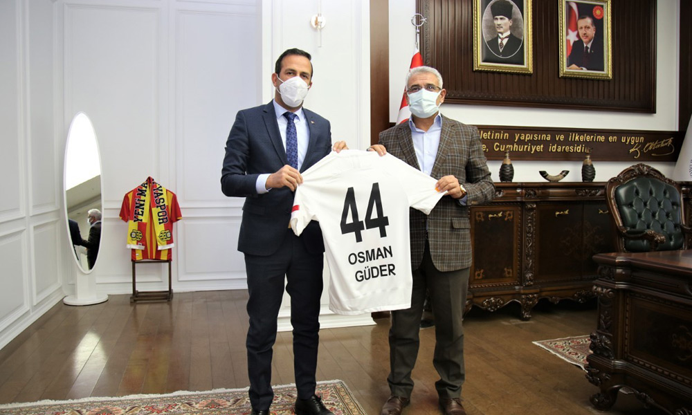 Başkan Güder’e 44 numaralı forma...