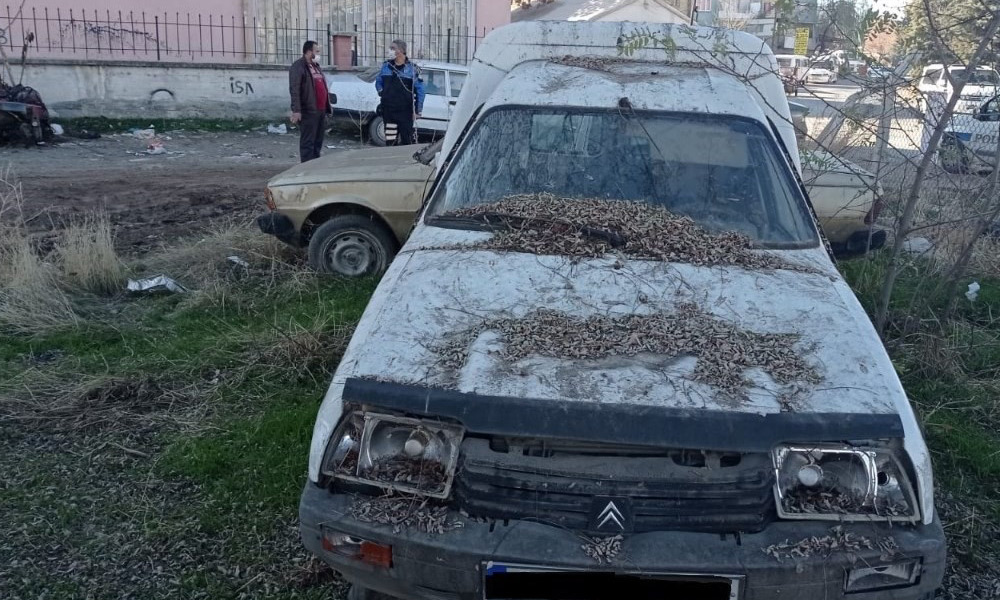 Hurda araçlar kaldırıldı