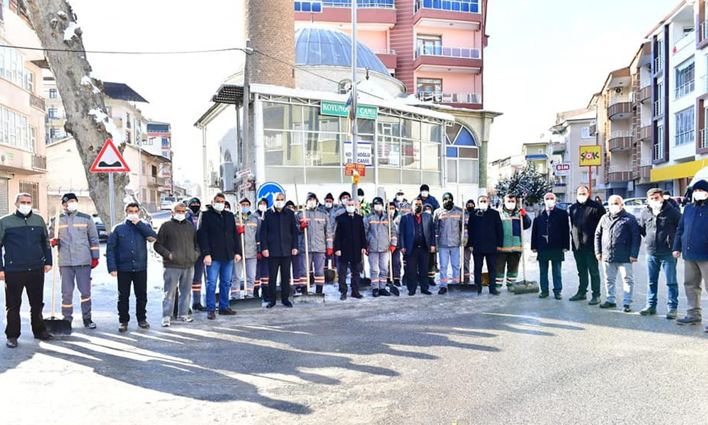 Çınar: “Yeter ki kar yağsın, biz temizlemeye hazırız”
