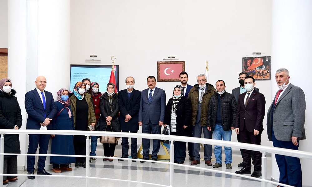 Gürkan: “Şehrimizi katılımcı belediyecilik ilkesiyle yönetiyoruz”