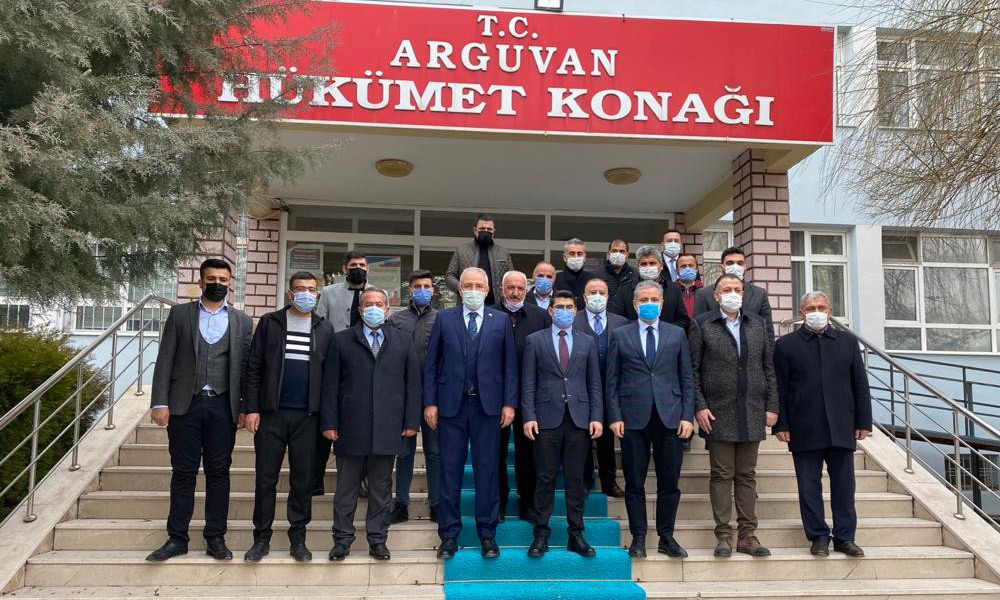 Vekillerden ilçe ziyaretleri...