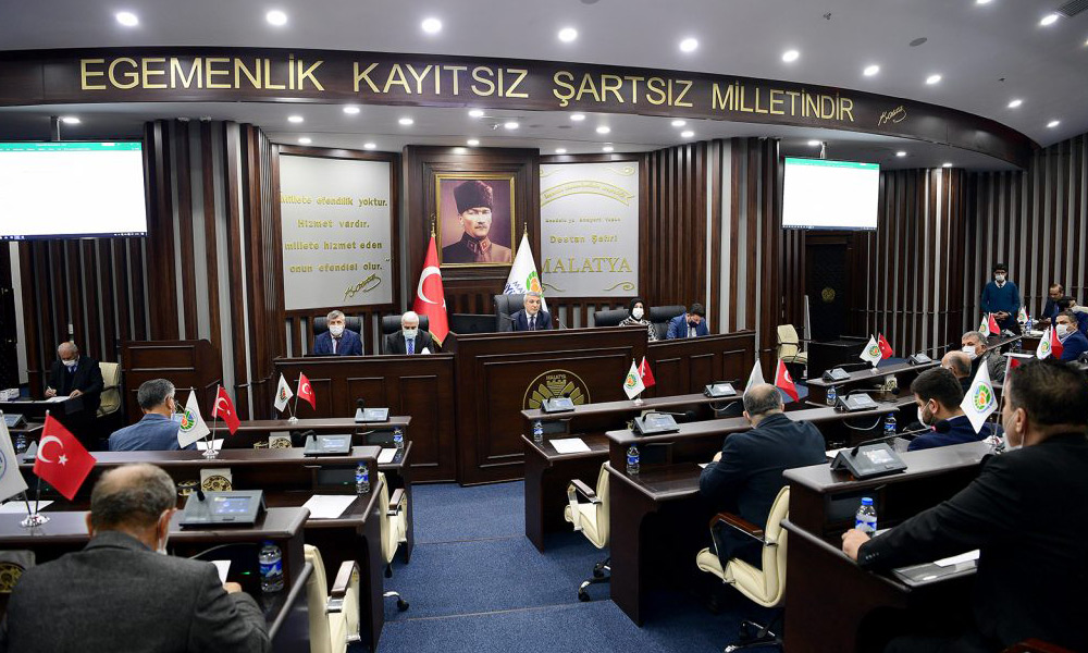 Gündem maddeleri karara bağlandı