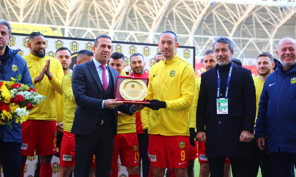 Umut Bulut, rekor kırdı!