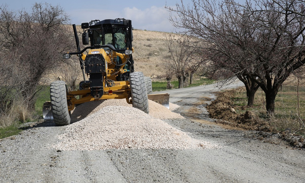 15 kilometrelik asfalt çalışmasının startı verildi