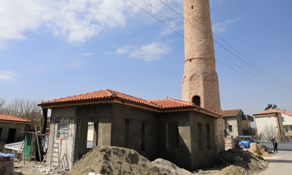 Tarihi mekanlar restore ediliyor