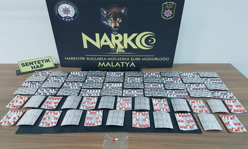 Zehir tacirleri polise takıldı