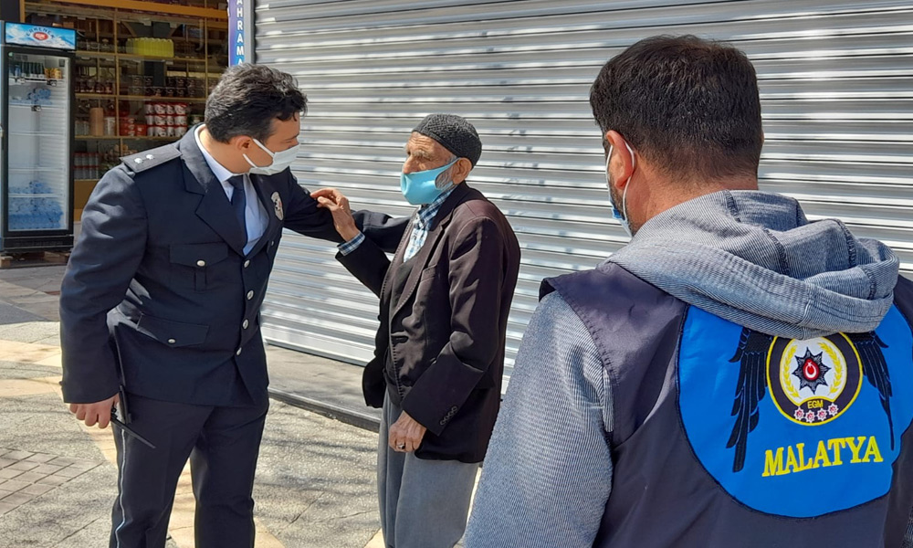 Alzaymır hastası kısıtlamayı unutunca...