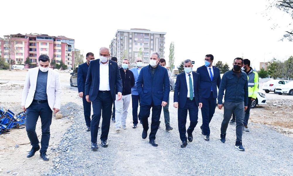 Alçaklık!
