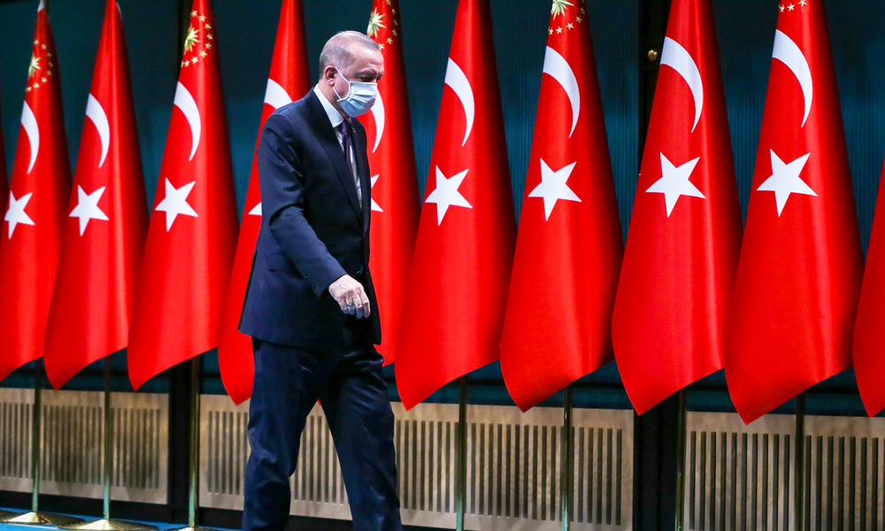 3 hafta kapanıyoruz!