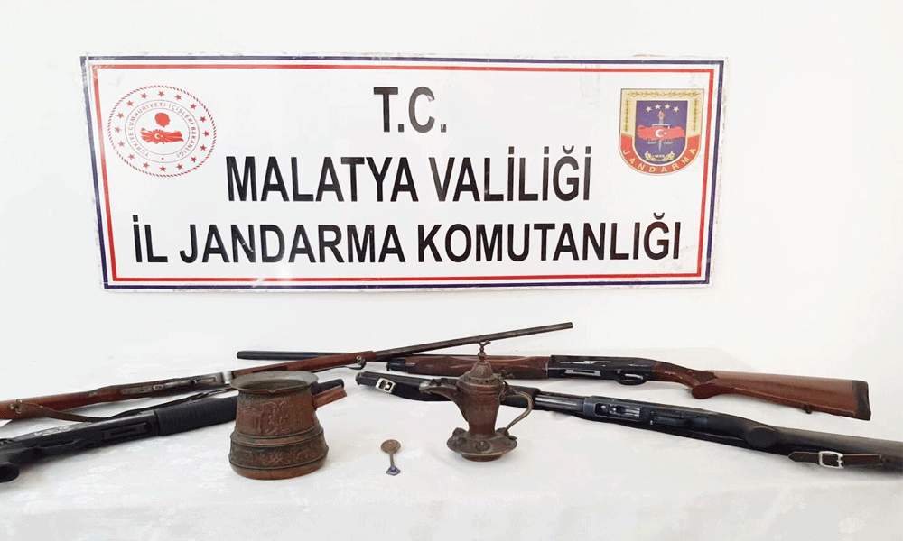 Tarihi eser kaçakçılığından 2 gözaltı!