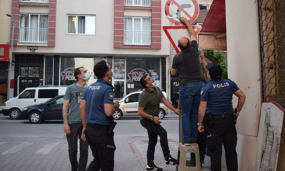 Ekiplere pompalı tüfekle ateş açtı!