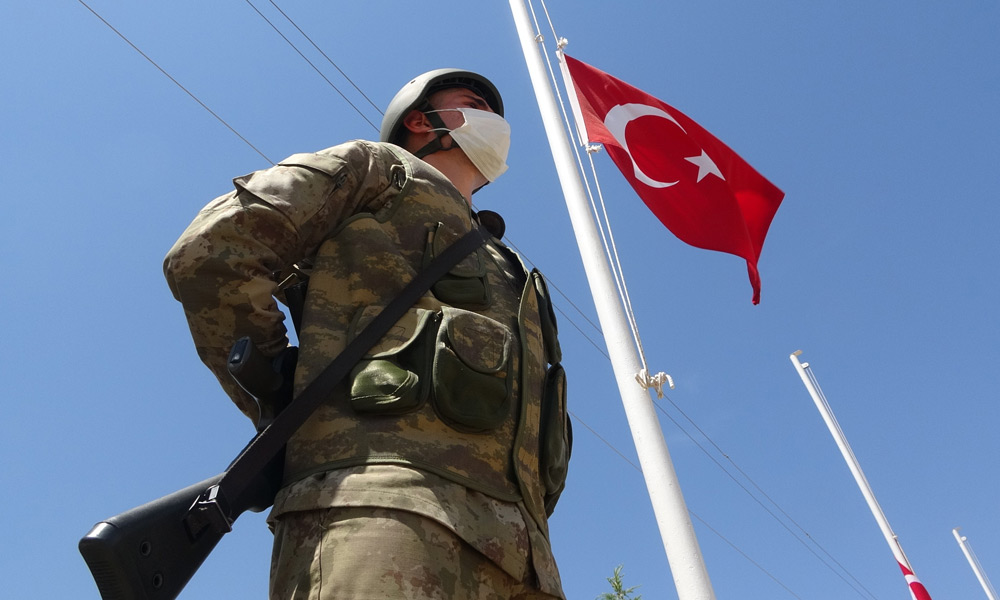 28 yıl önce haince şehit edilen askerler anıldı
