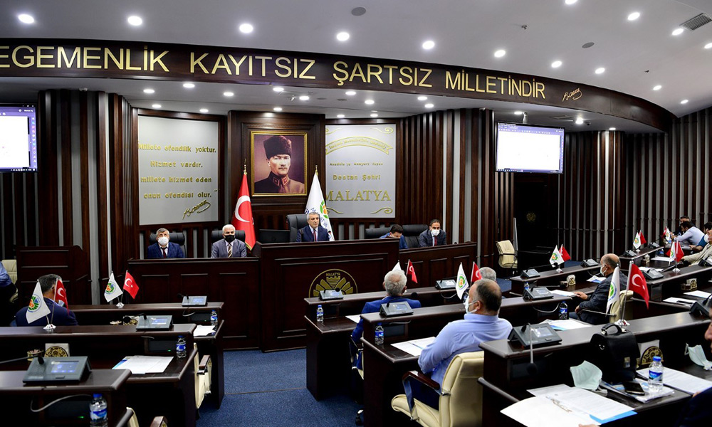 Gündem maddeleri karara bağlandı