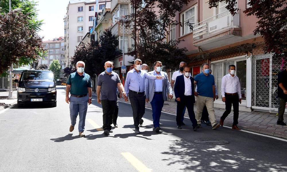 Cezmi Kartay Caddesi'nin altyapısı yenilendi