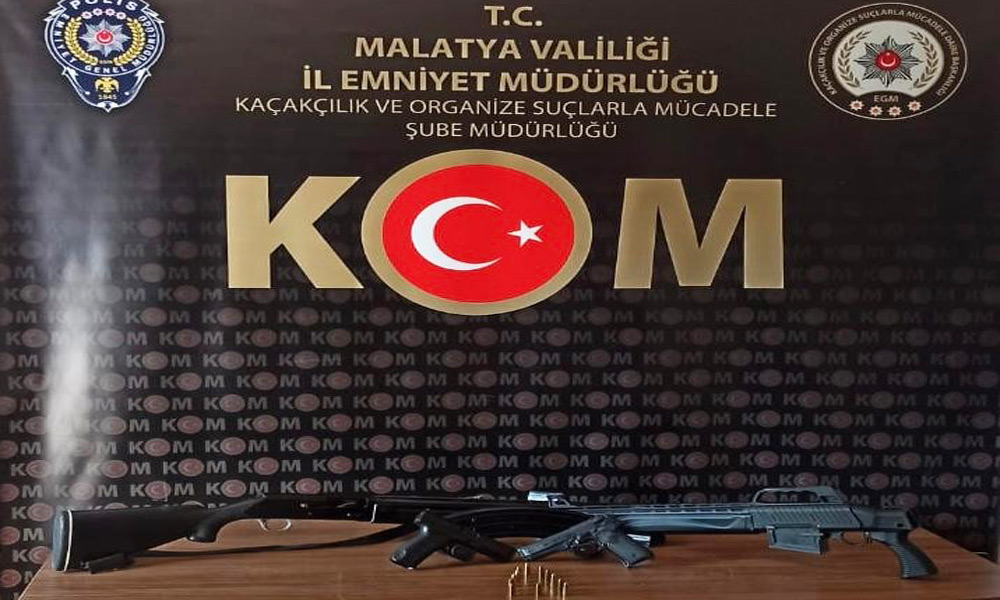 2 kişi silah ticaretinden kıskıvrak!