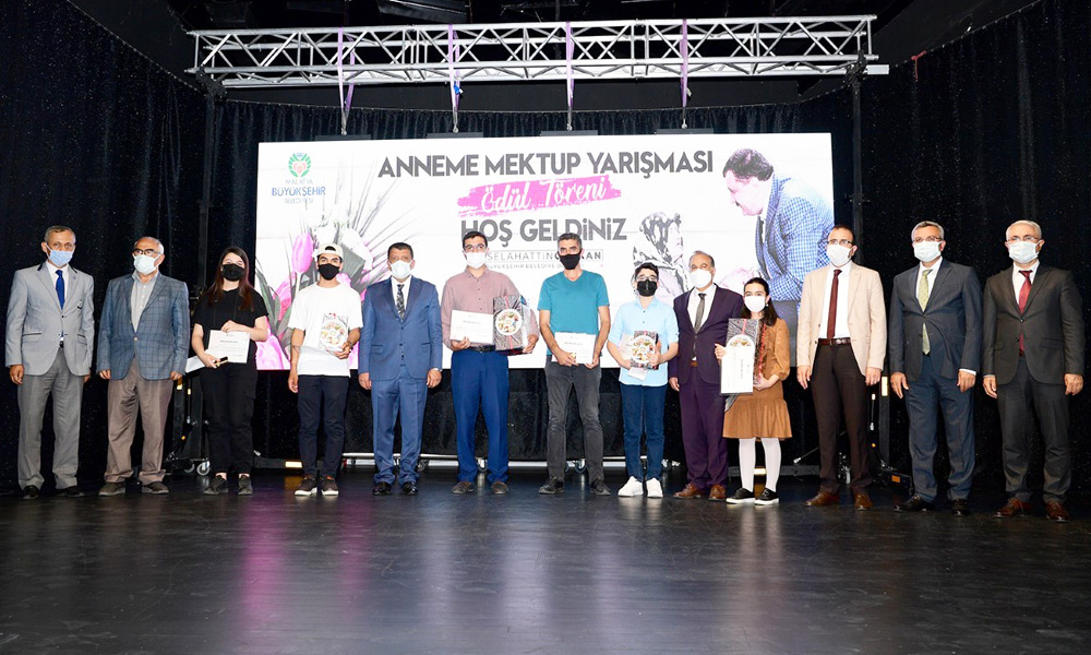 Dereceye girenler ödüllendirildi