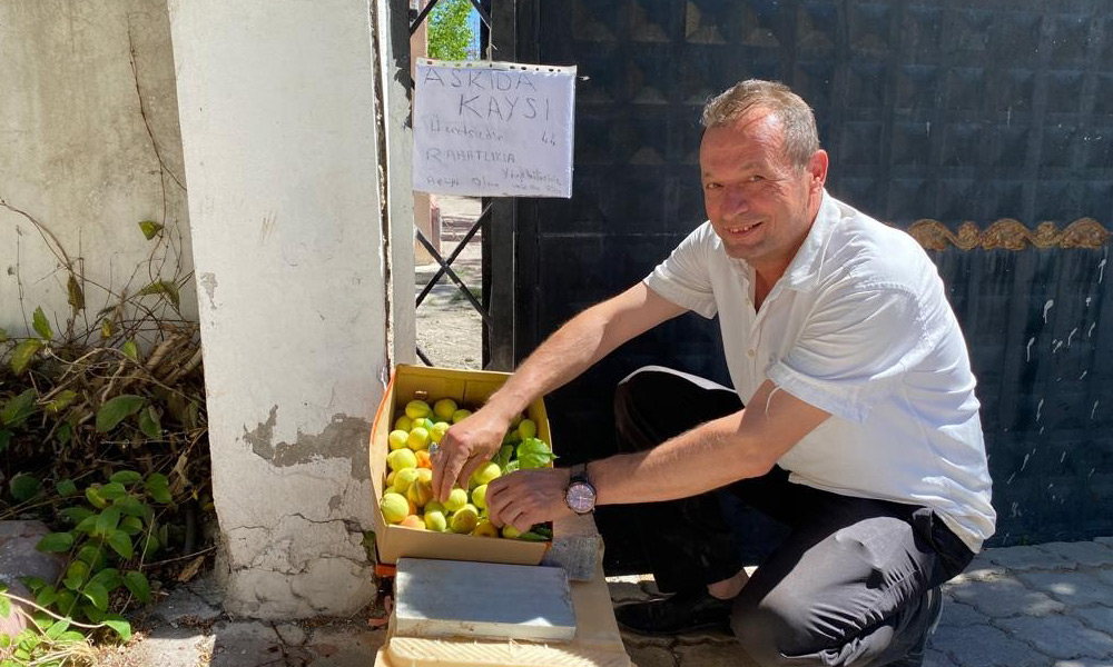 Bu da askıda kayısı!..