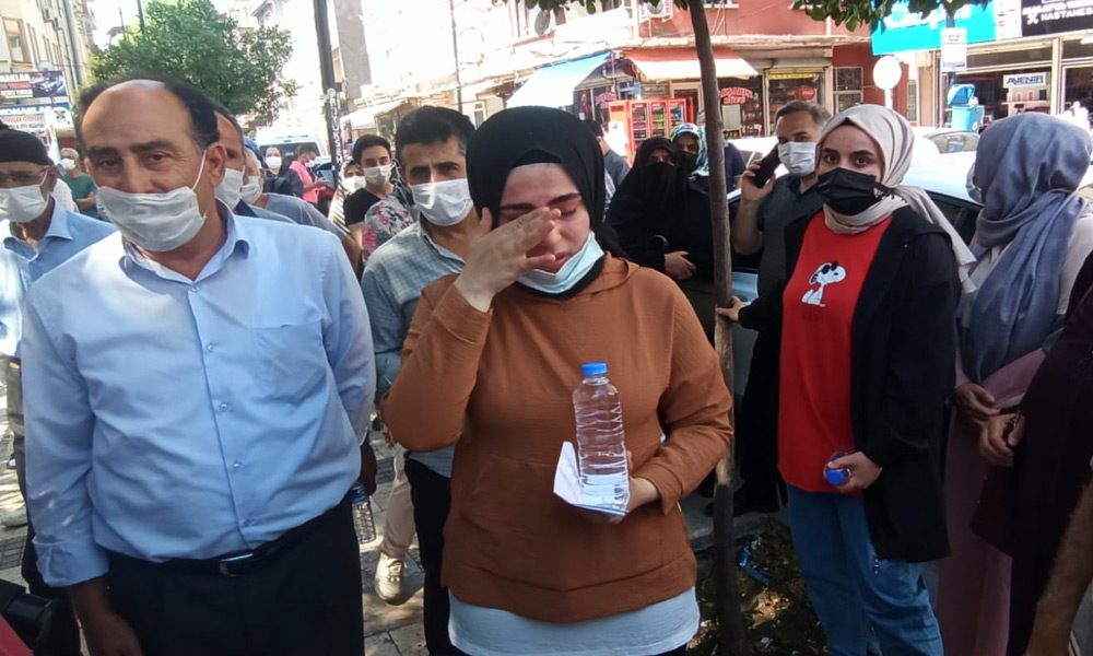 YKS maratonu! Yetişemeyen gözyaşına boğuldu